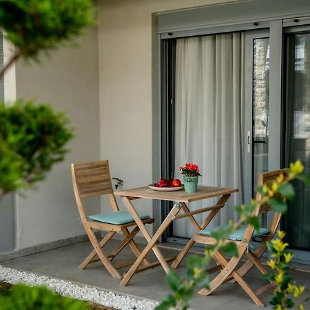 Itaka Studio Apartments - Halkidiki Suites Com นิกิติ ภายนอก รูปภาพ