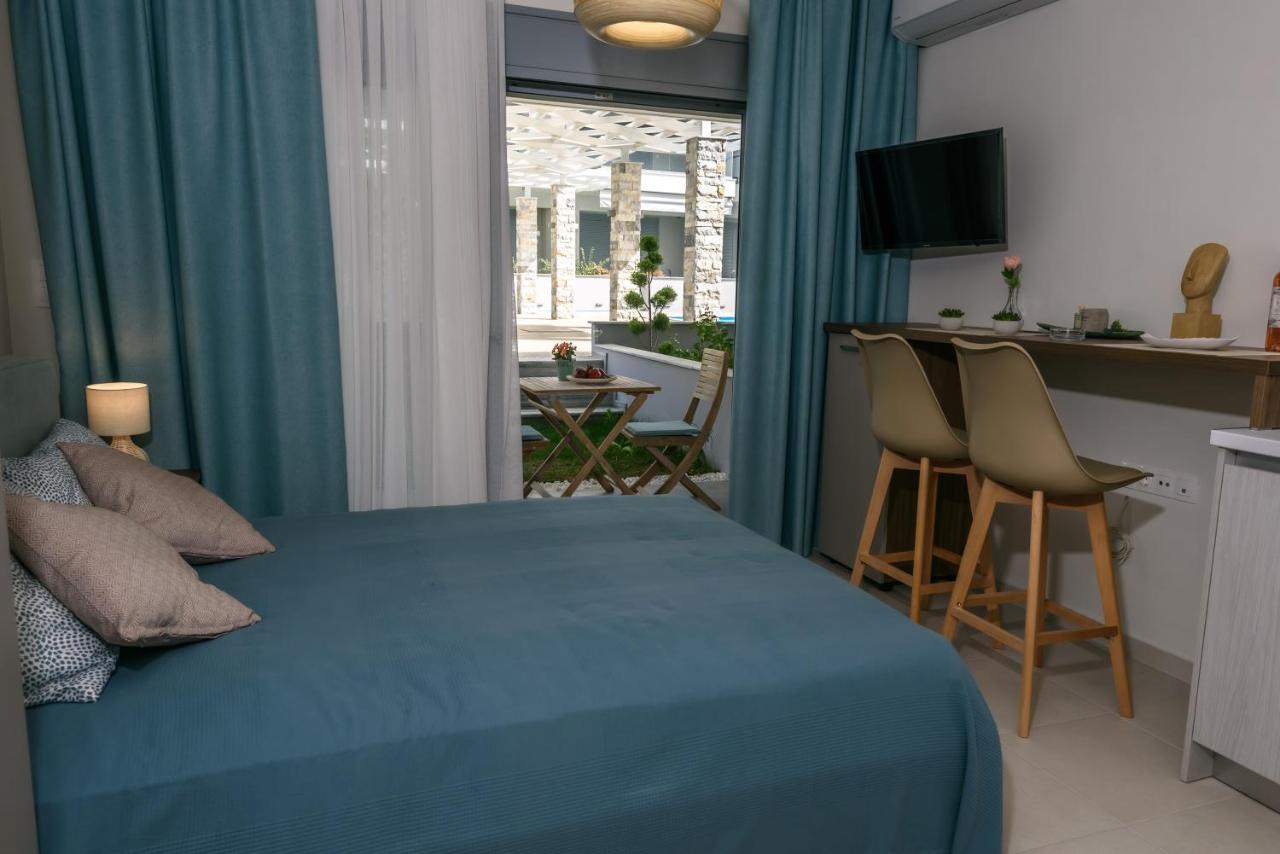 Itaka Studio Apartments - Halkidiki Suites Com นิกิติ ภายนอก รูปภาพ